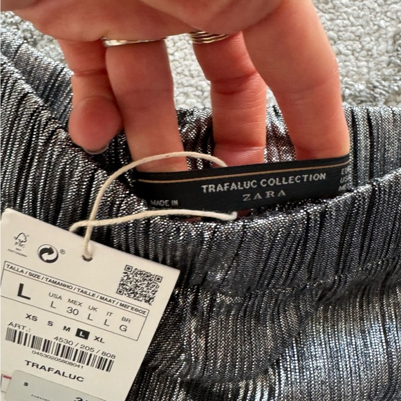 Zara metallic silver wide leg culotte pleated pull on pants large new - Picture 2 of 7